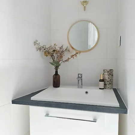 Imhost - Spacious Appt Near Paris Lägenhet