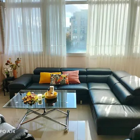 Imhost - Spacious Appt Near Paris