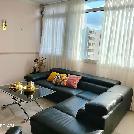 Imhost - Spacious Appt Near Paris *